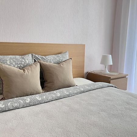 Center Two Bedroom Apartment Daugavpils Esterno foto