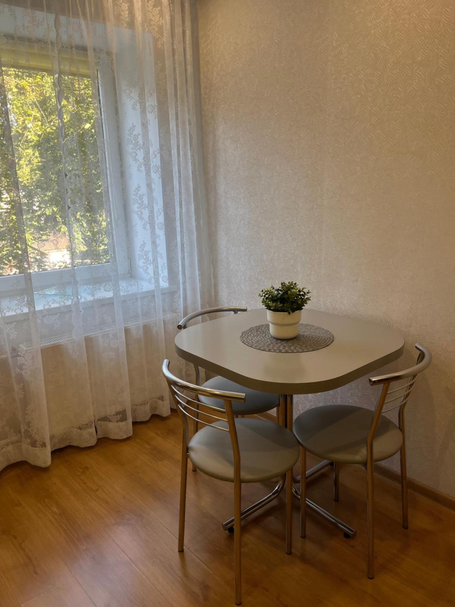 Center Two Bedroom Apartment Daugavpils Esterno foto